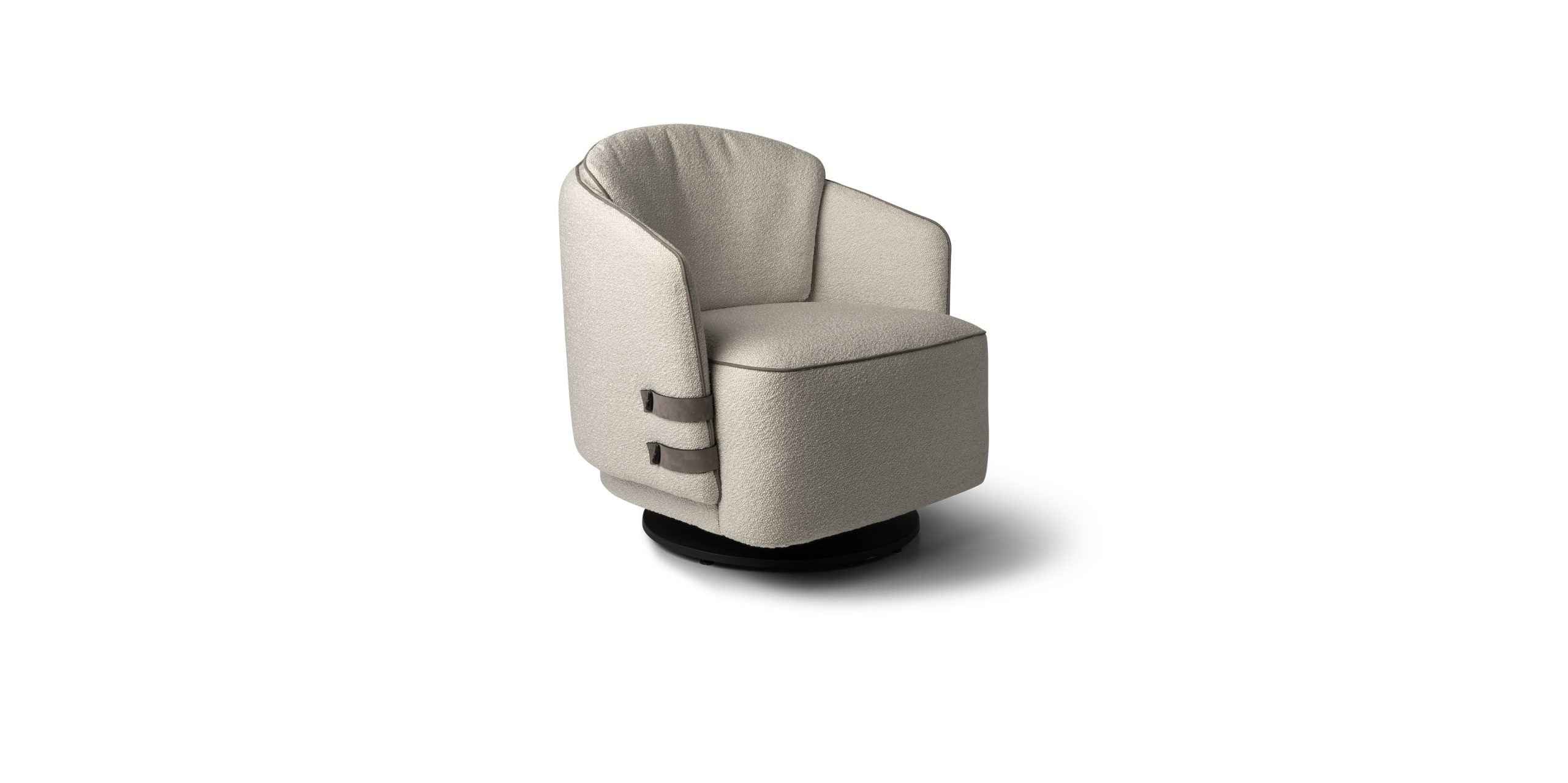HOLA ARMCHAIR