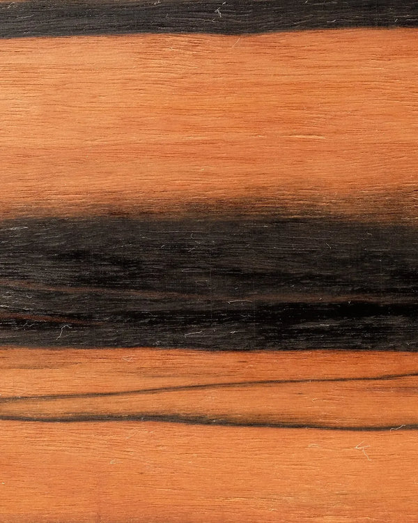 Macassar ebony &middot; Dark