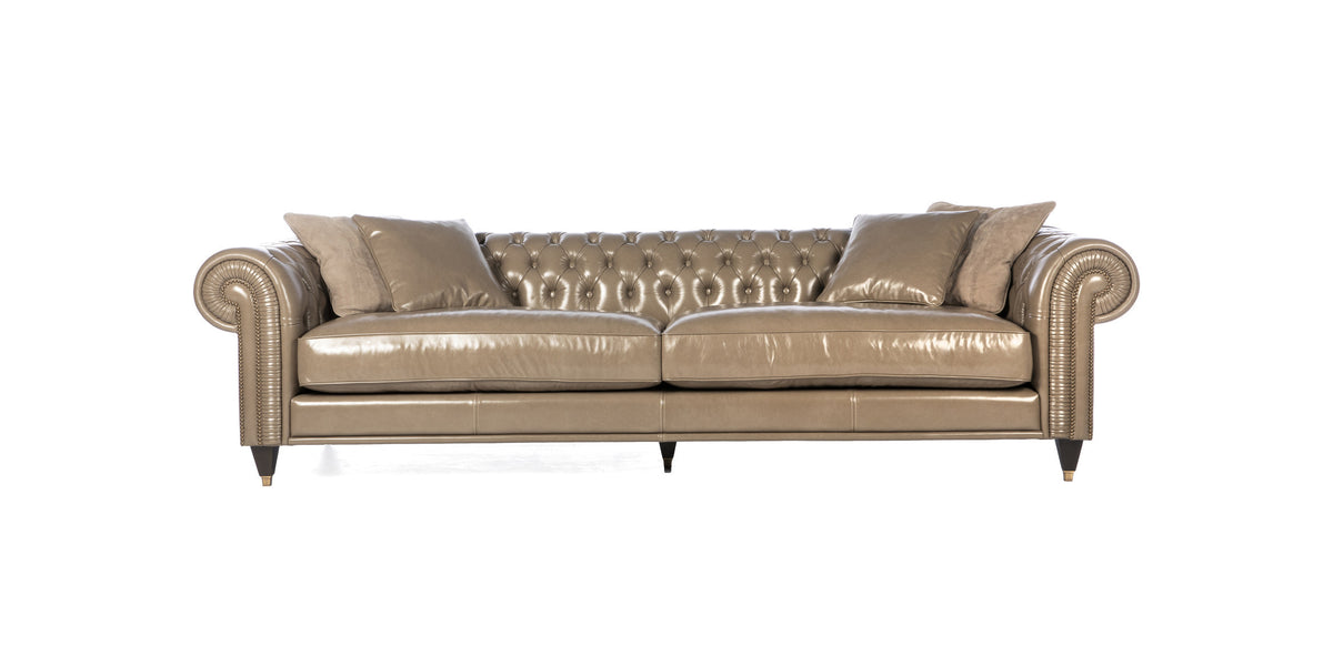 Edward Chesterfield Koltuk, metalik bronz deri, kapitone, kırlent, önden görünüm