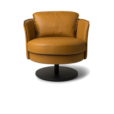 Poltrona Jane cognac, vista frontale
