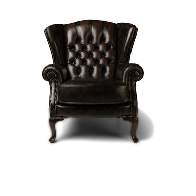 Кресло Masterchair чёрного цвета, вид спереди