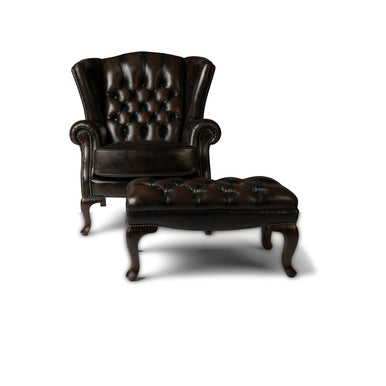 Кресло Masterchair чёрного цвета, вид в три четверти