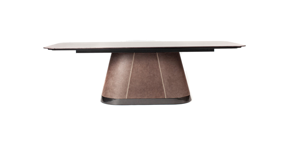 Milano dining table, front view