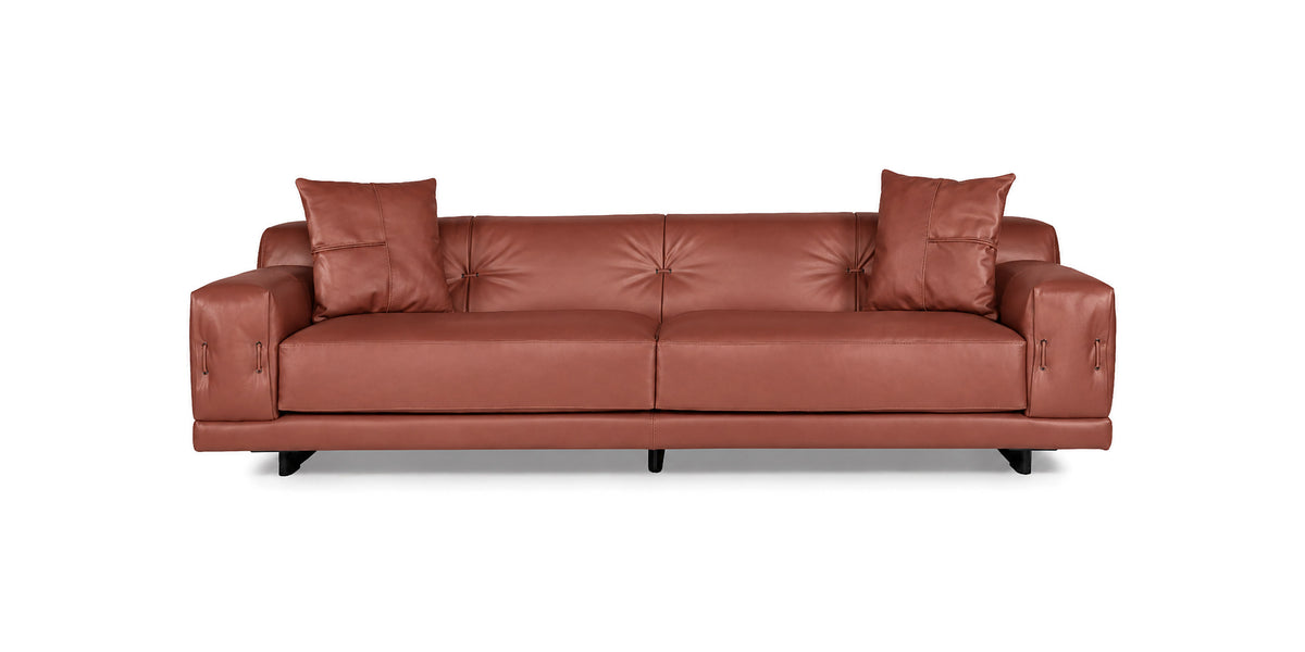 Rosalinda sofa in saddle leather, front view